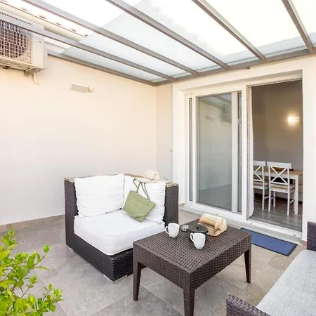 Antonis Apartment *