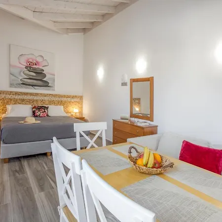 Apartament Antonis *