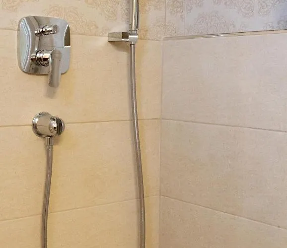 Antonis 公寓 *
